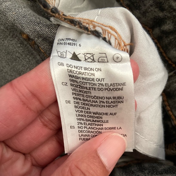 H&M NWT High-Rise Skinny Jeans w/ Rhinestones - Picture 14 of 16